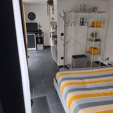 Grand Studio 2 Personnes Saint-Amand-Mont-Rond المظهر الخارجي الصورة